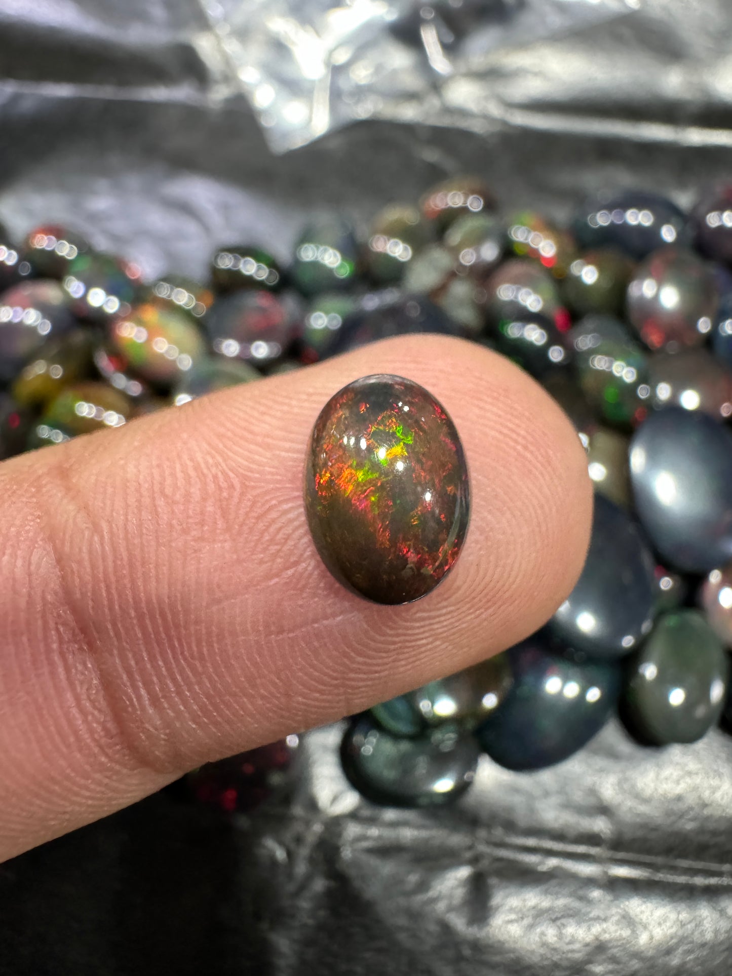 Black Opal Stone BO 031 2 Carat